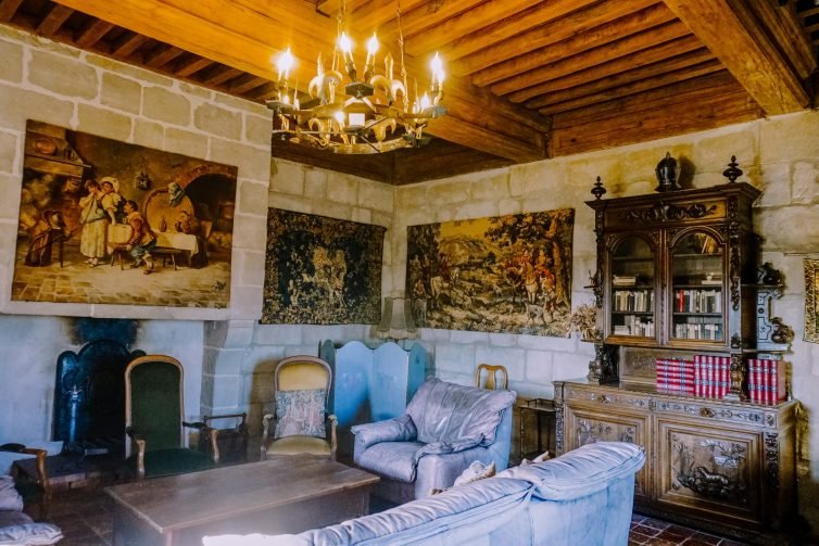 Templars%20Castle%2C%20Grand%20Salon%20Room%2025%2C%20CS%2C%20french%20holiday%20chateau%2C%20castle%20rental%20france%2C%20french%20chateau%20accommodation%20%285%29